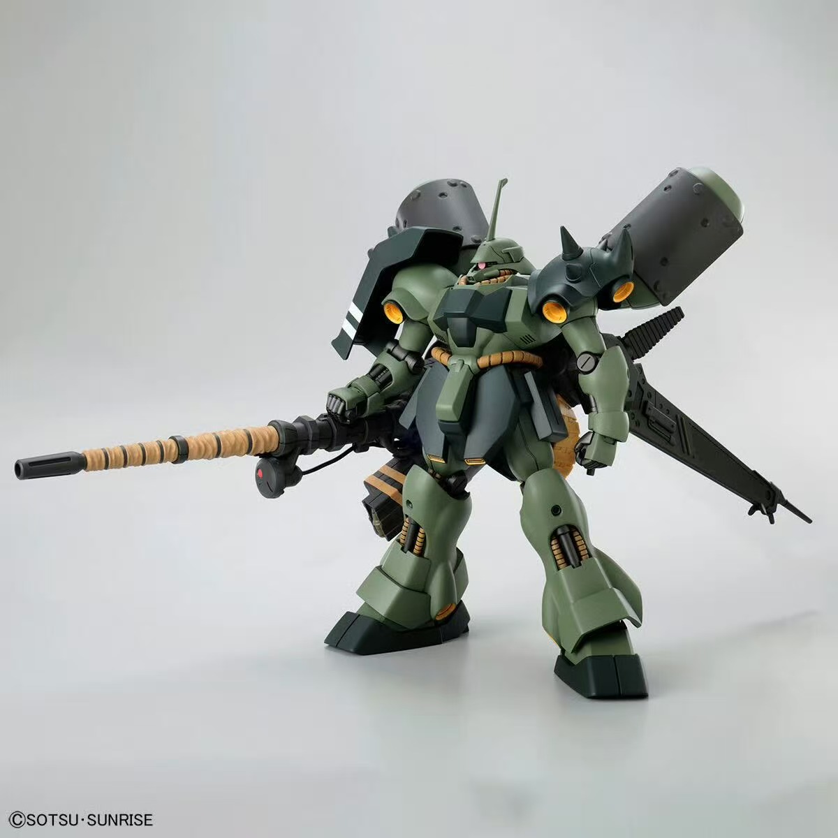 Bandai HG 1/144 AMS-119 Geara  - Bandai Gundam Hg review and price